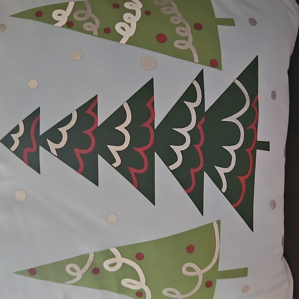 Holiday Tree Throw Pillow Set - Green and White - Picture 2 of 2